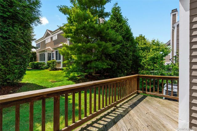 44 Alex Drive, White Plains, NY 10605
