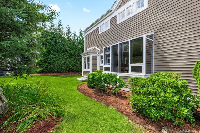 44 Alex Drive, White Plains, NY 10605