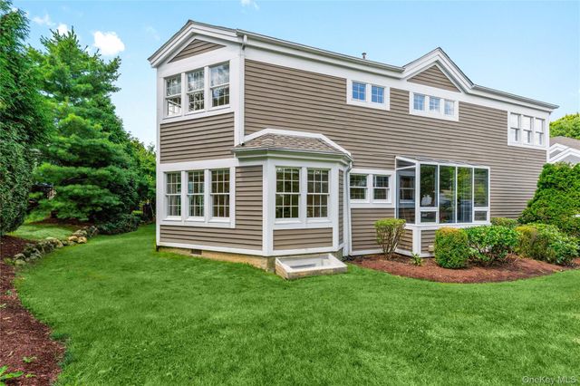 44 Alex Drive, White Plains, NY 10605