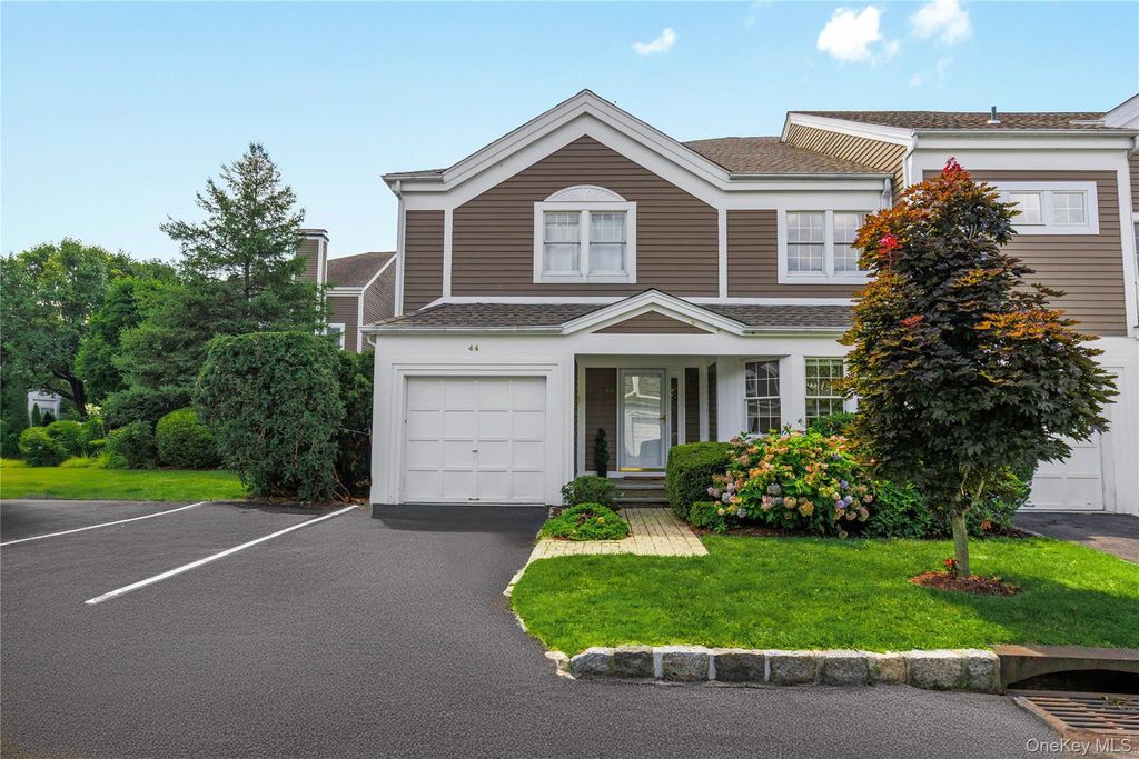 44 Alex Drive, White Plains, NY 10605