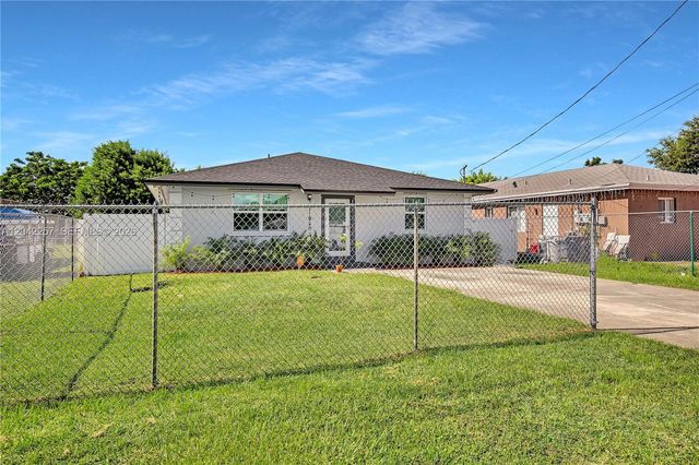 11940 SW 212th St, Miami, FL 33177