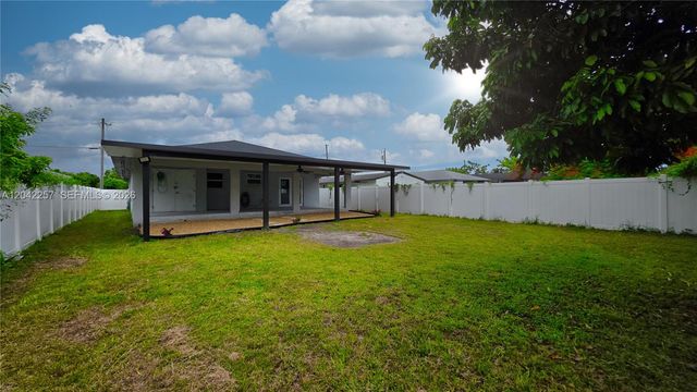 11940 SW 212th St, Miami, FL 33177