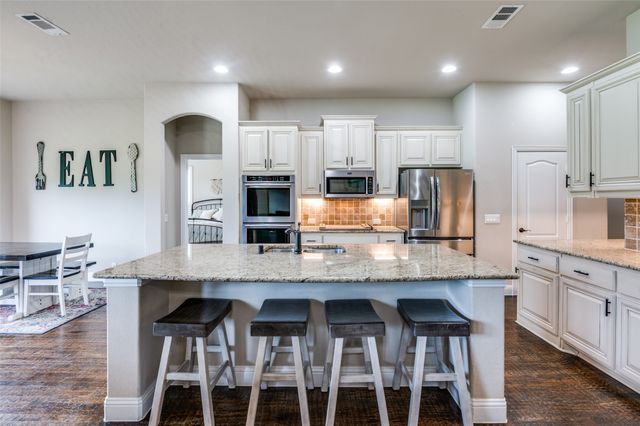 120 Crystal Creek Lane, Mckinney, TX 75071