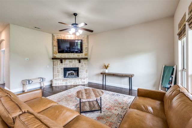 120 Crystal Creek Lane, Mckinney, TX 75071