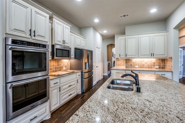 120 Crystal Creek Lane, Mckinney, TX 75071