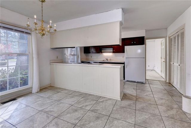 682 Village Green PW, Newport News, VA 23602