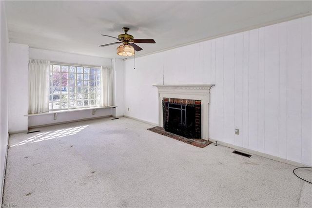 682 Village Green PW, Newport News, VA 23602