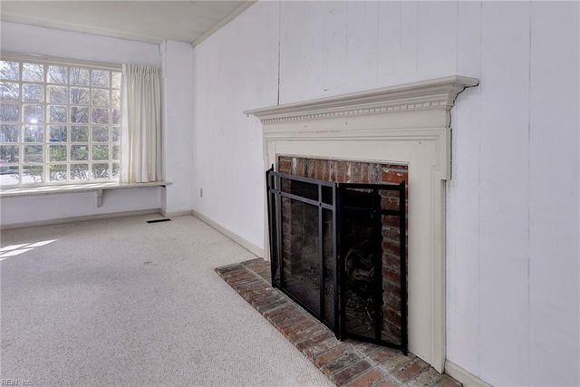 682 Village Green PW, Newport News, VA 23602