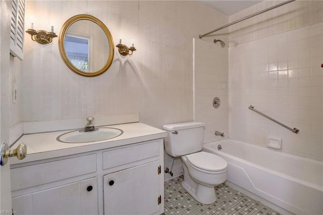 682 Village Green PW, Newport News, VA 23602