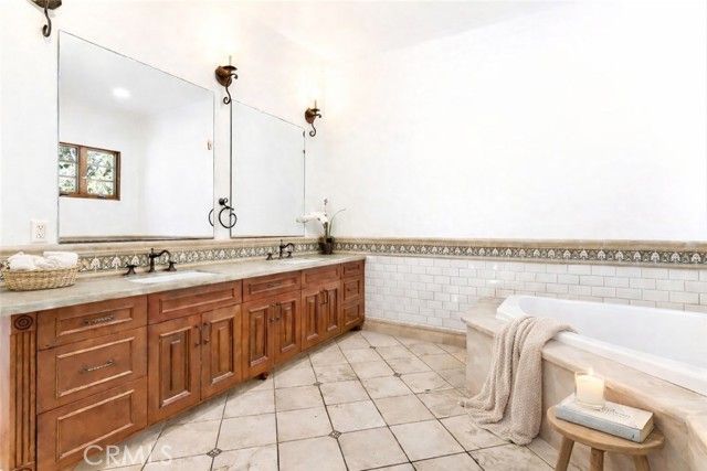 1805 Outpost Drive, Los Angeles, CA 90068