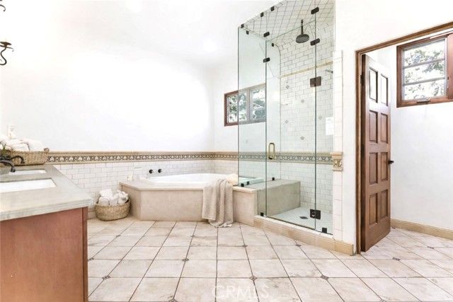 1805 Outpost Drive, Los Angeles, CA 90068