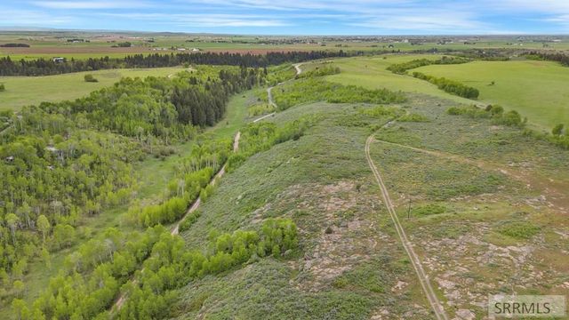 1542 W Rim Loop Road, Ashton, ID 83420