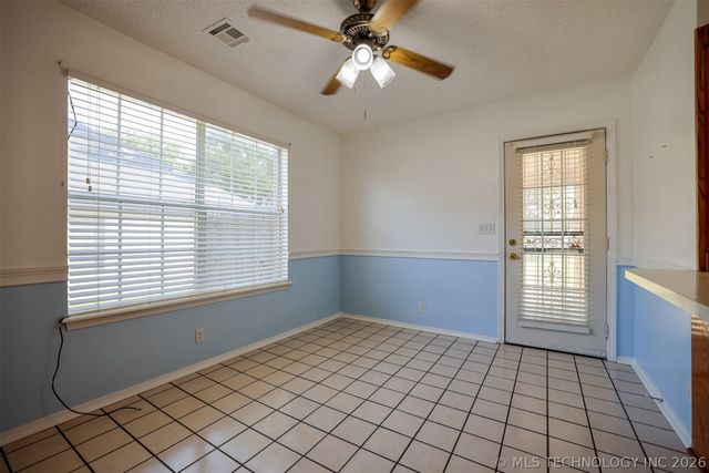 1601 N Detroit Avenue, Tulsa, OK 74106