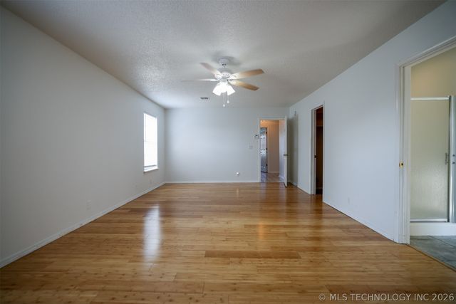 1601 N Detroit Avenue, Tulsa, OK 74106