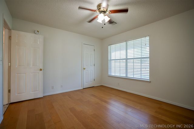 1601 N Detroit Avenue, Tulsa, OK 74106