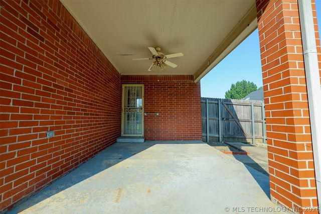 1601 N Detroit Avenue, Tulsa, OK 74106