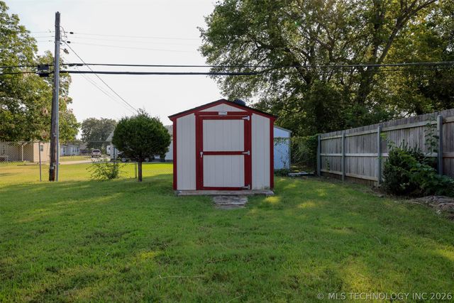 1601 N Detroit Avenue, Tulsa, OK 74106