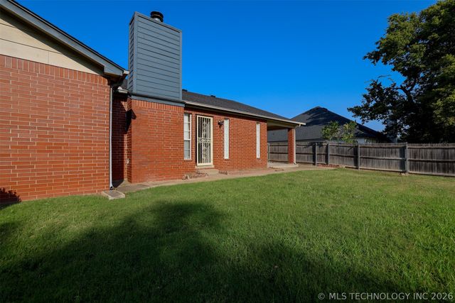 1601 N Detroit Avenue, Tulsa, OK 74106