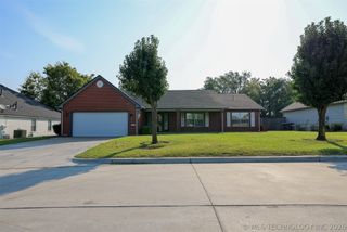 1601 N Detroit Avenue, Tulsa, OK 74106
