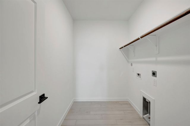 583 Day Station Drive, Dayton, TX 77535