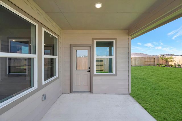 583 Day Station Drive, Dayton, TX 77535