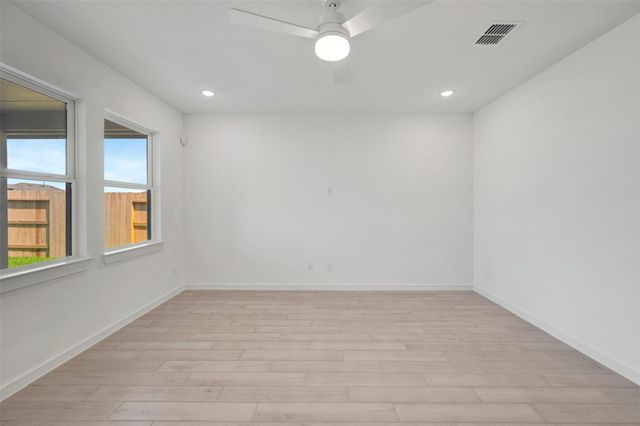583 Day Station Drive, Dayton, TX 77535