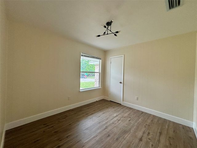 1153 Tracy Lane, Lancaster, TX 75134