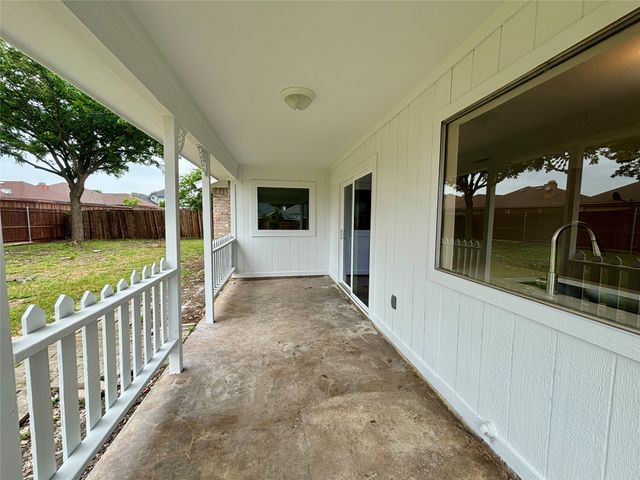 1153 Tracy Lane, Lancaster, TX 75134