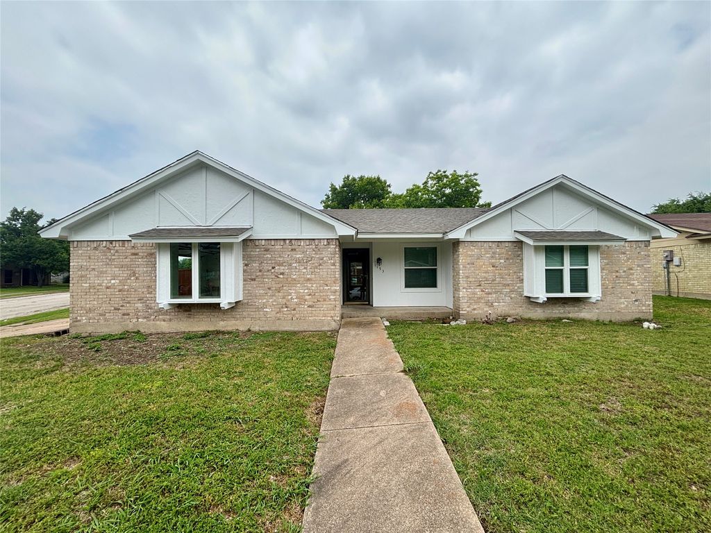1153 Tracy Lane, Lancaster, TX 75134