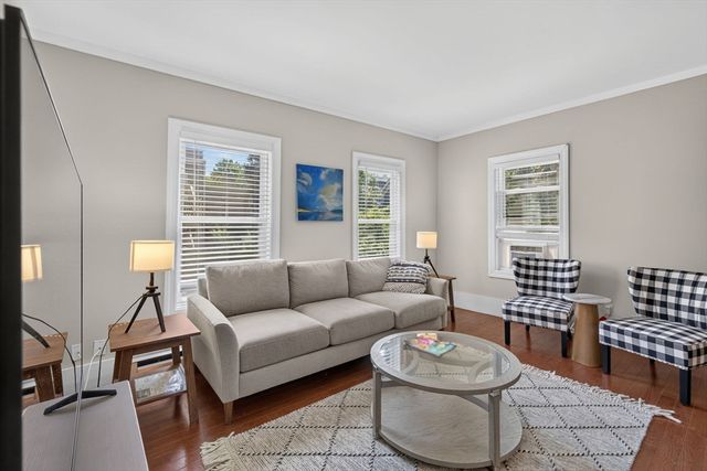 65 Howard St 2, Cambridge, MA 02139
