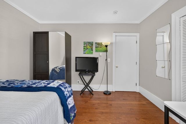 65 Howard St 2, Cambridge, MA 02139