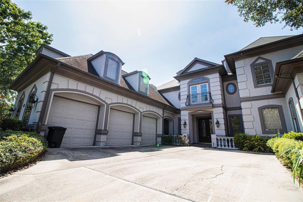 3202 Bonnebridge, Houston, TX 77082