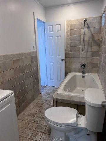 4508 7th, Los Angeles, CA 90043