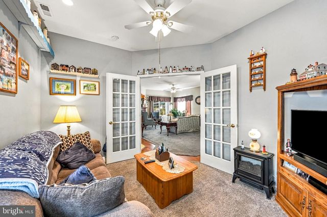 2 MADISON CT, Edgewater Park Twp, NJ 08010