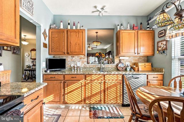 2 MADISON CT, Edgewater Park Twp, NJ 08010