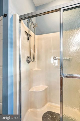 2 MADISON CT, Edgewater Park Twp, NJ 08010