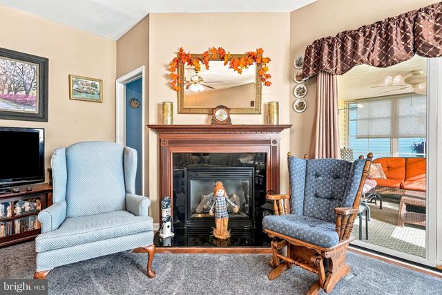 2 MADISON CT, Edgewater Park Twp, NJ 08010