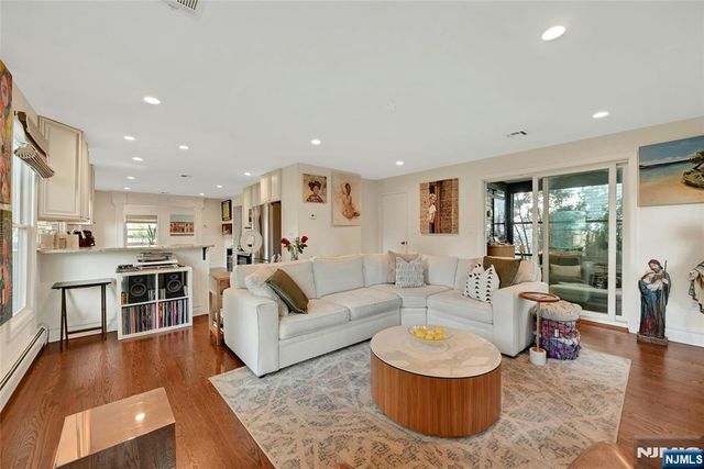 81 Riverview Avenue, Cliffside Park, NJ 07010