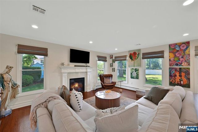 81 Riverview Avenue, Cliffside Park, NJ 07010