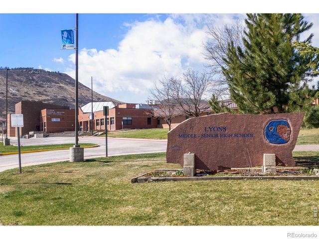 123 Falcon Lane, Lyons, CO 80540