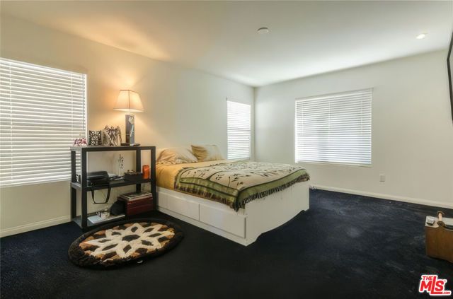 218 Morning Breeze Lane, Port Hueneme, CA 93041