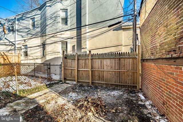 617 S 61ST ST, Philadelphia, PA 19143