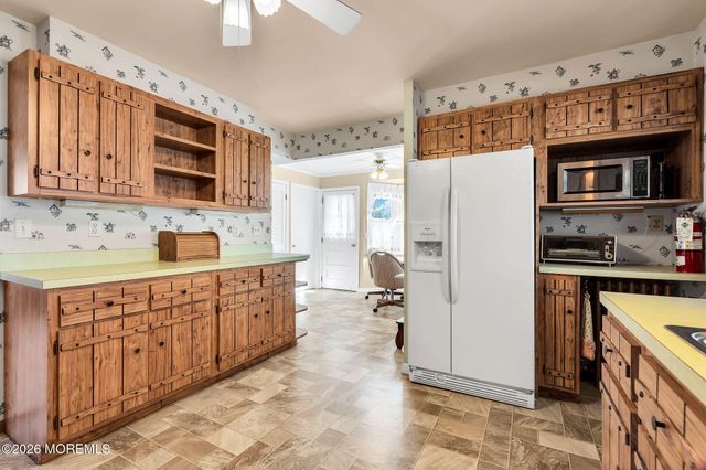 501 Cable Avenue, Beachwood, NJ 08722