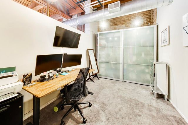 1250 W Van Buren Street 1A, Chicago, IL 60607