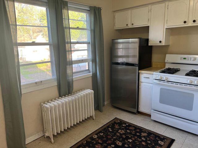 672 Case Avenue, Saint Paul, MN 55106