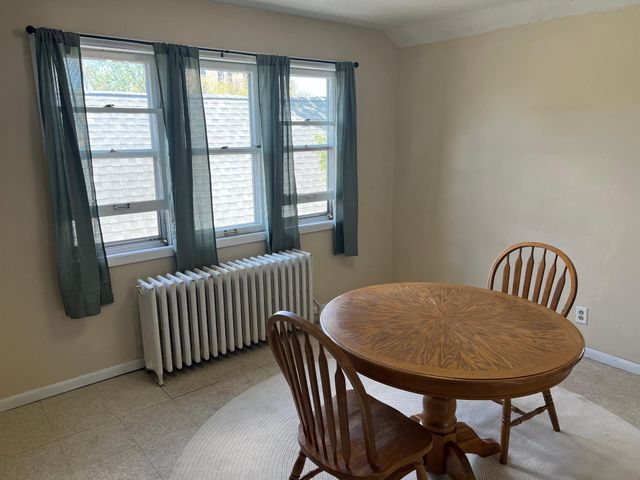 672 Case Avenue, Saint Paul, MN 55106