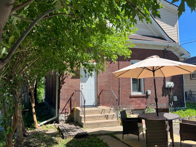 672 Case Avenue, Saint Paul, MN 55106