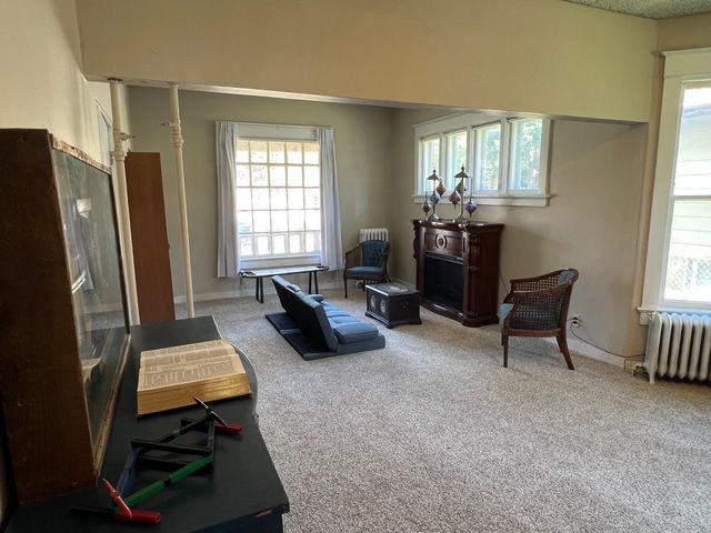 672 Case Avenue, Saint Paul, MN 55106