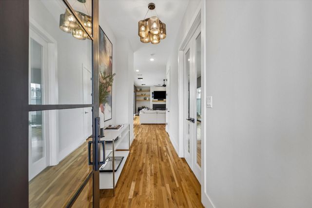2705 Julian Street, Houston, TX 77009