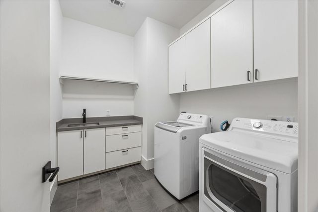 2705 Julian Street, Houston, TX 77009